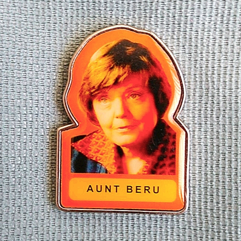 DISNEY & LUCAS FILMS AUNT BERU STAR WARS PIN
